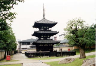 興福寺 三重塔周辺柵